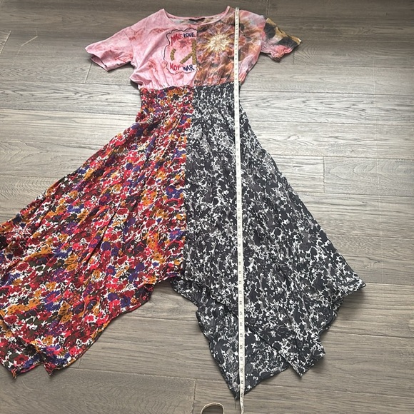 Desigual | Asymmetric Patch Print Dress / Make Love Not War / Floral Size 38 - Picture 11 of 16